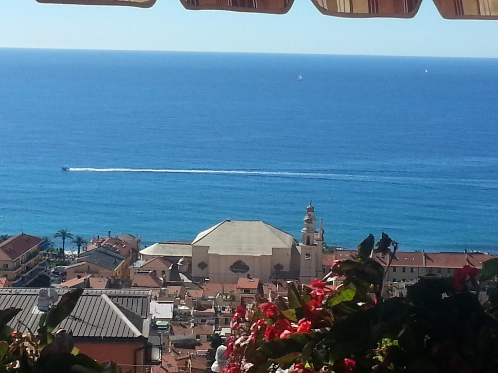 Pietra Preziosa Bed & Breakfast Pietra Ligure Extérieur photo